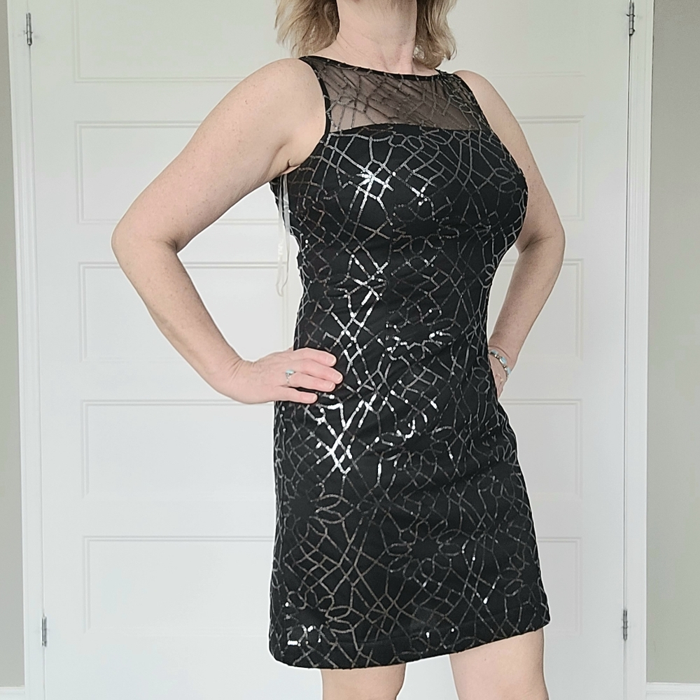 NWOT Chaps size 6 Black and silver cocktail dress